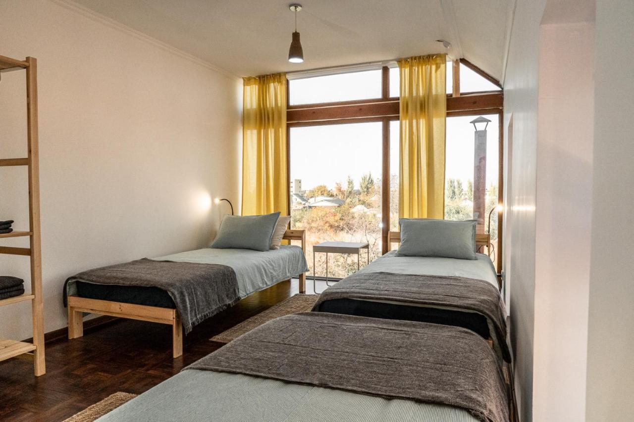 Modern Loft Lighthouse Vandrehjem Karakol Eksteriør billede